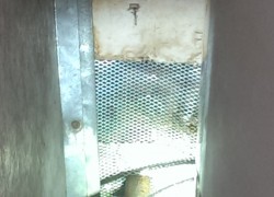 Sealed entry point using 1/4